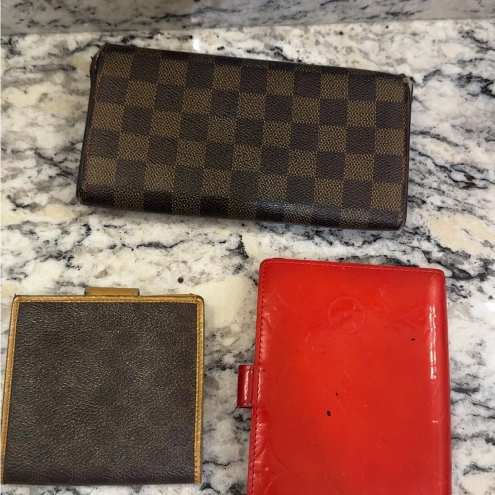 Louis Vuitton wallet bundle - Picture 2 of 16